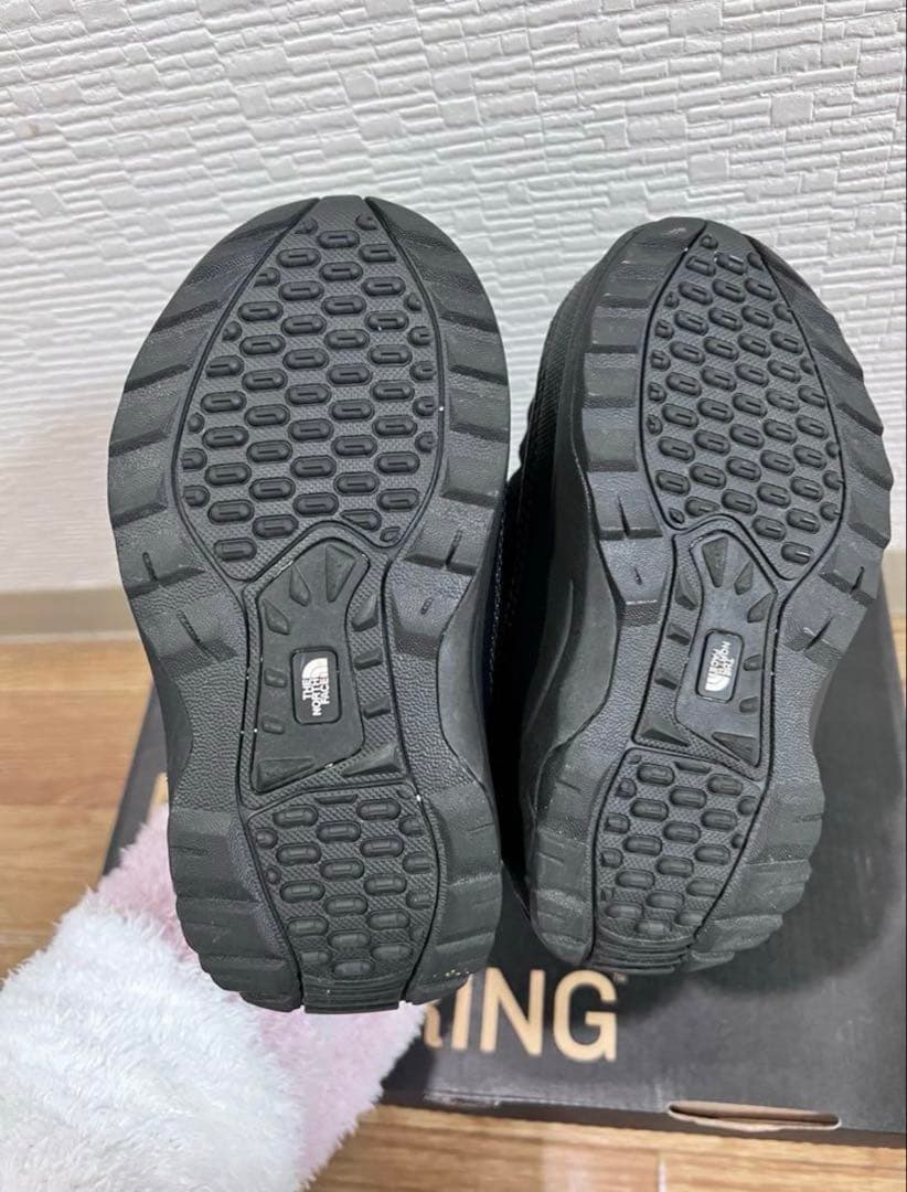 新品未使用THE NORTH FACE 黒 スノーブーツ
