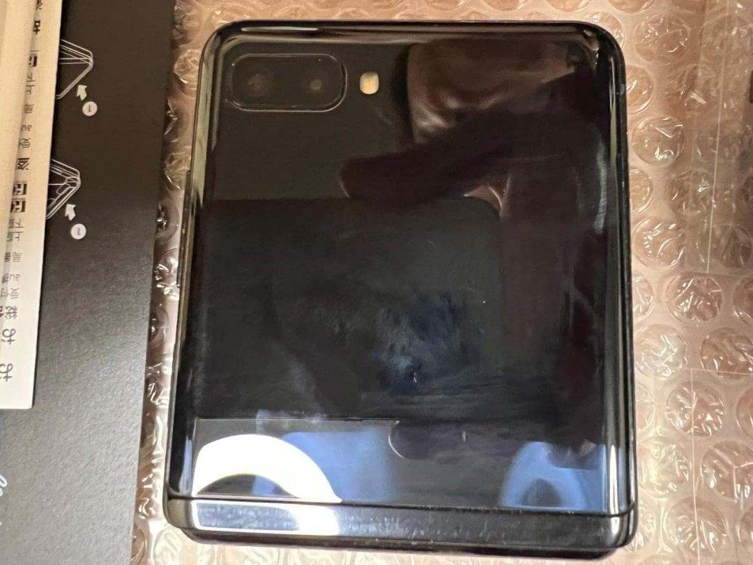 ジャンク Galaxy Z Flip SCV47 ブラック 256 状態画像参照