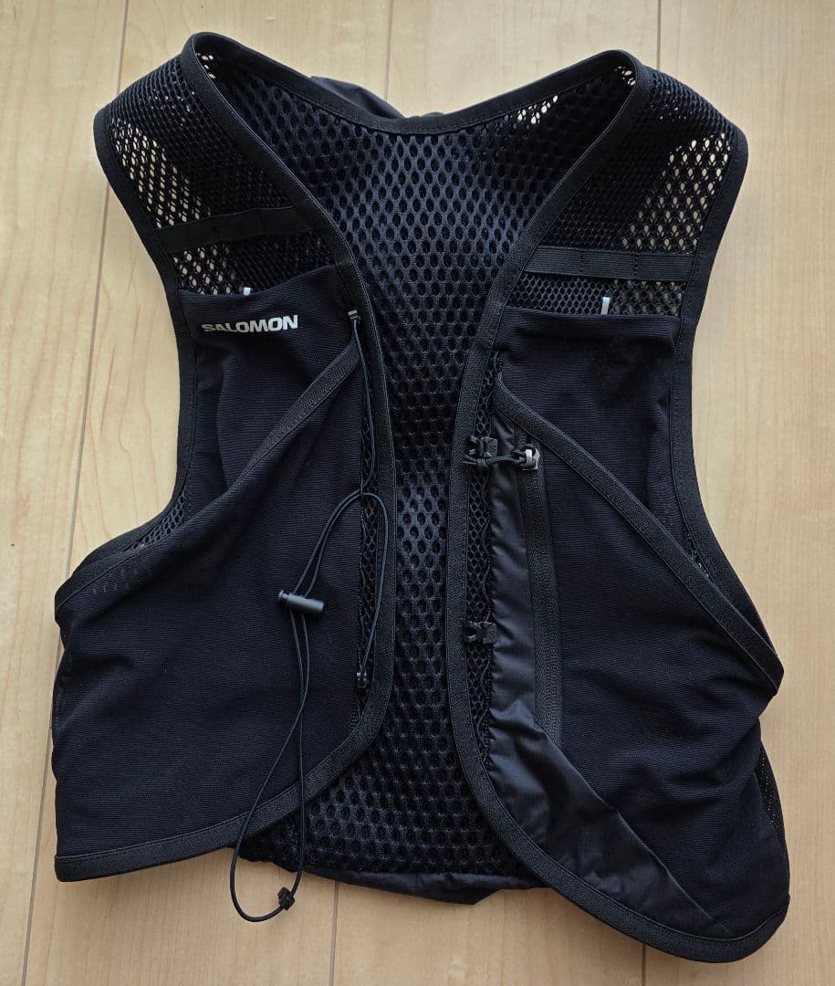 SALOMON ACTIVE SKIN 8 ブラック フラスク2本付き(未使用)