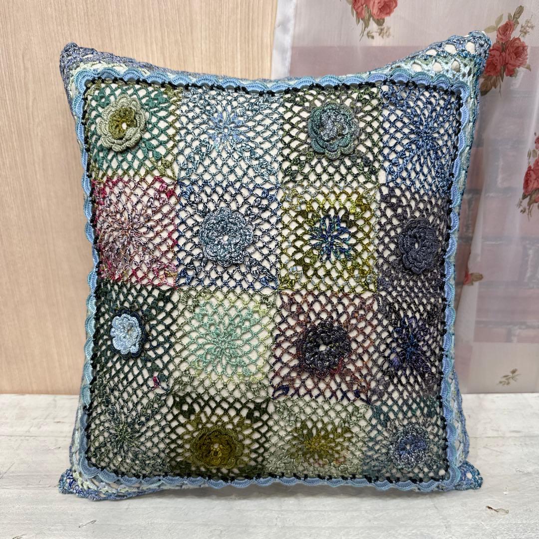 クッションカバー オリムパス刺繍糸　ハンドメイド 手編み　hand work