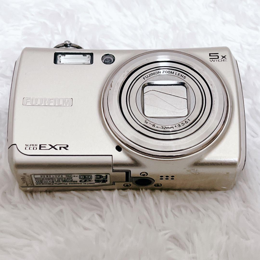 動作品 FUJIFILM FinePix F200 EXR シルバー