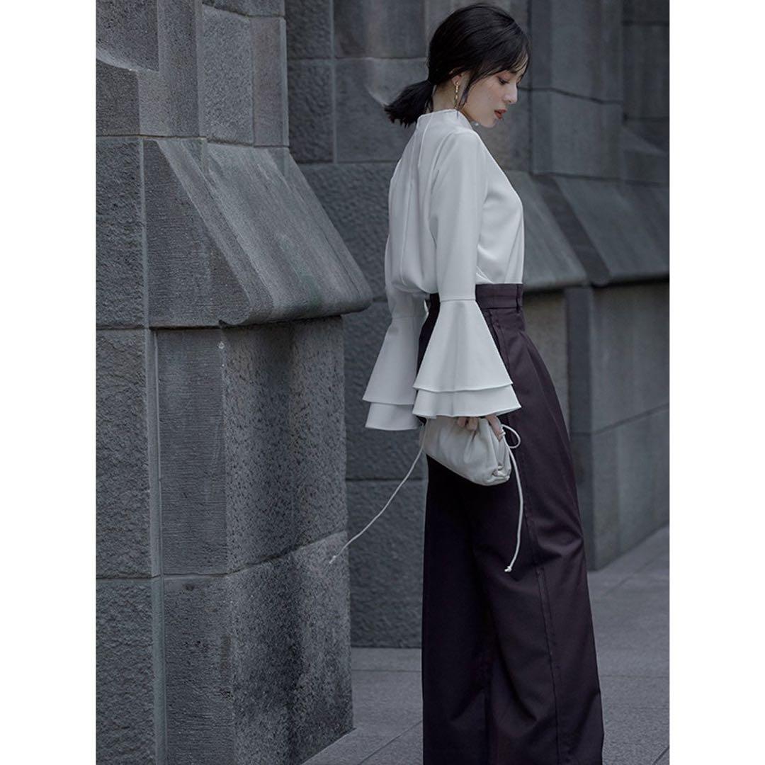 アニュアンス　ラッフルスリーブブラウス