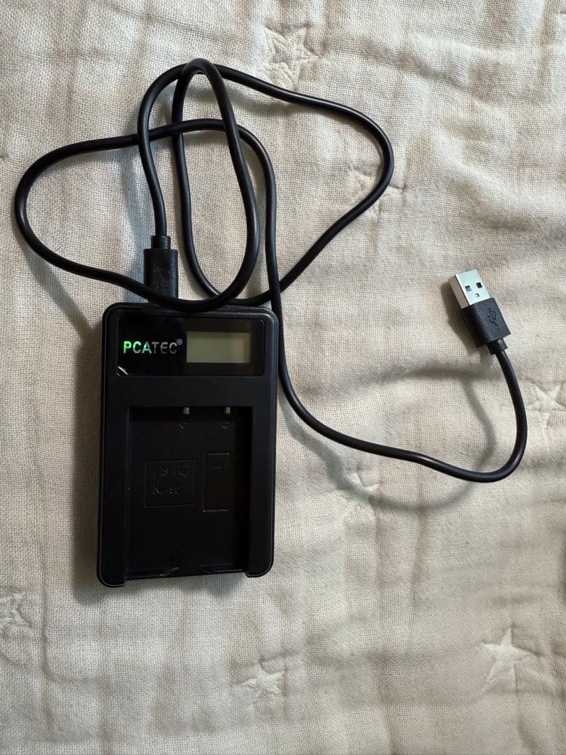 Fujifilm X100 デジタルカメラ ボディスーツ、レザーストラップ他