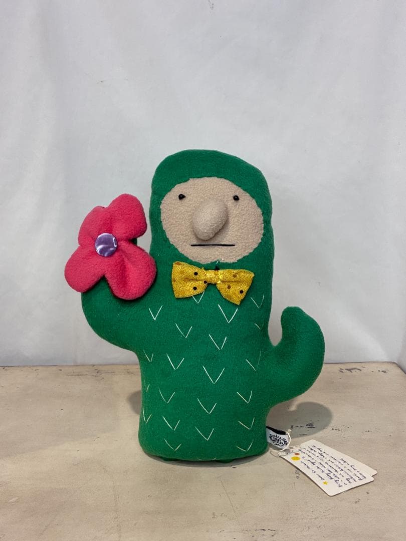 ✦ BOBBY DAZZLER ✦　ハンドメイド　UK　タグ付き　サボテン　人形