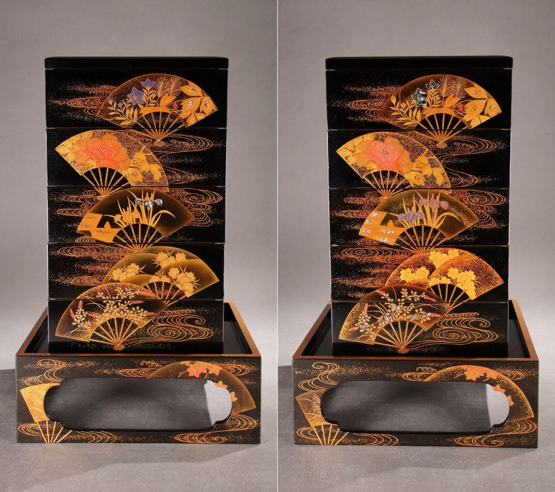 M667/輪島塗 桐鳳凰草花扇面金蒔絵 銀象嵌 螺鈿細工 黒塗内朱塗五段重 重台