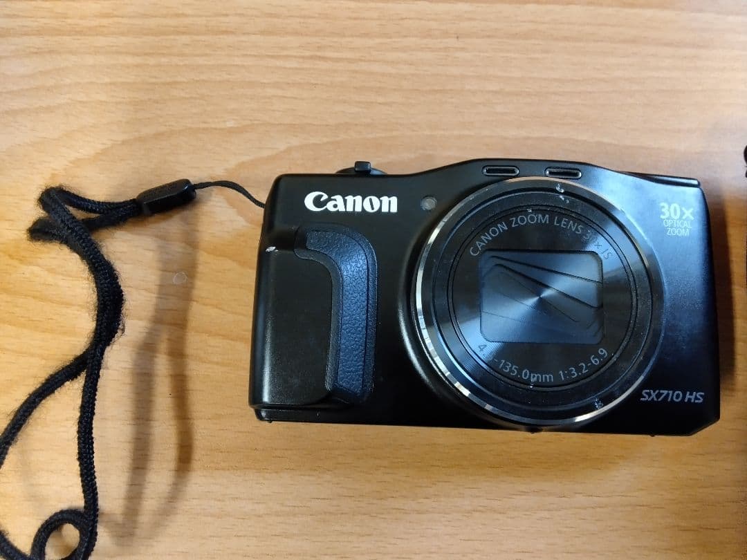 (送料無料鹿児島発)ジャンク品 Canon デジタルカメラ SX710HS
