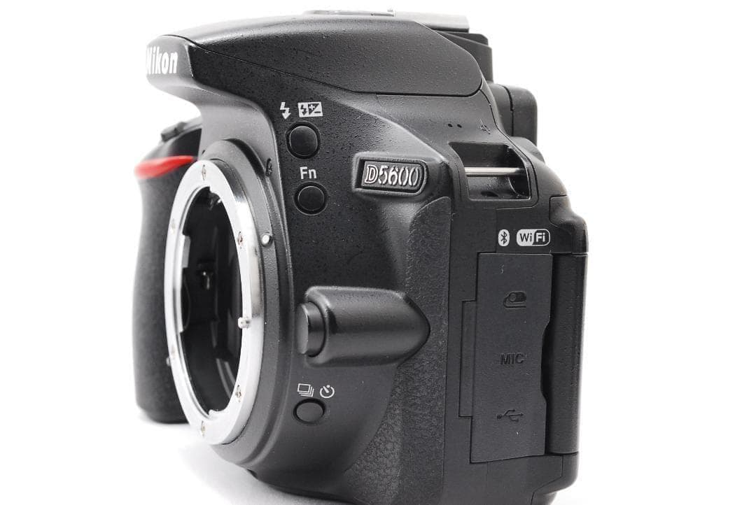 動作良好 Nikon D5600 ダブルレンズ スマホ転送 WiFi 初心者OK