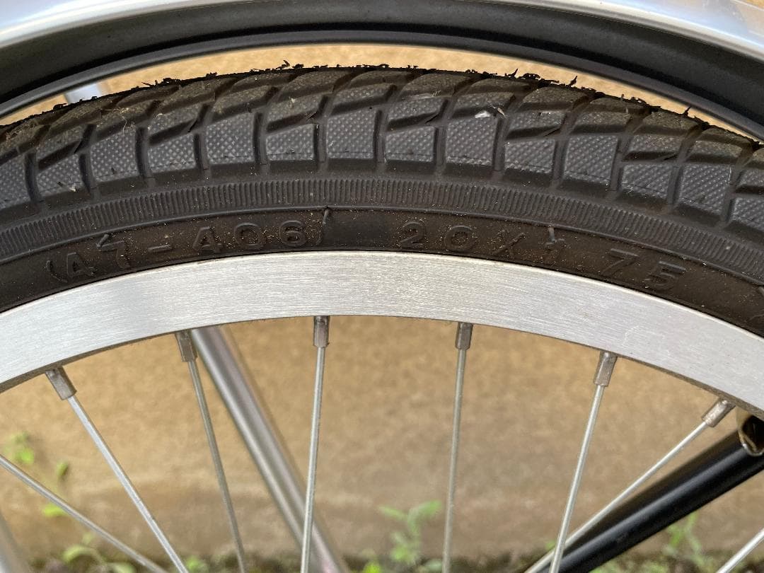 【美品】折りたたみ自転車　シマノ3段変速　20インチ