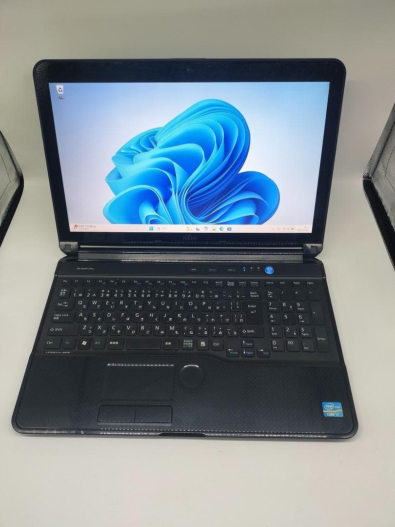 【FUJITSU】爆速 Core i7/新品SSD128GBノートパソコンE6