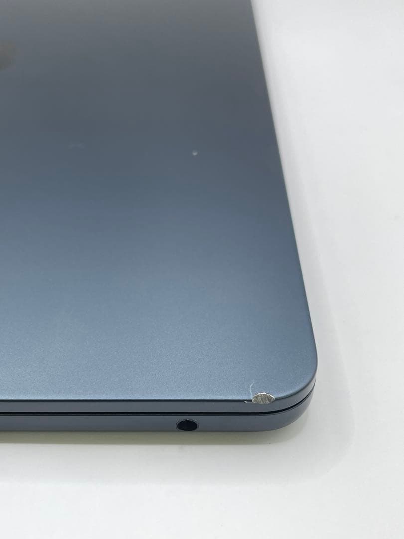 MacBook Air 2022 M2 ( 24GB /1 TB ) 中古品