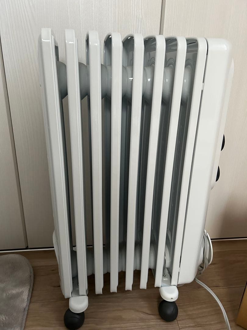 DeLonghi オイルヒーター　美品　アミカルド