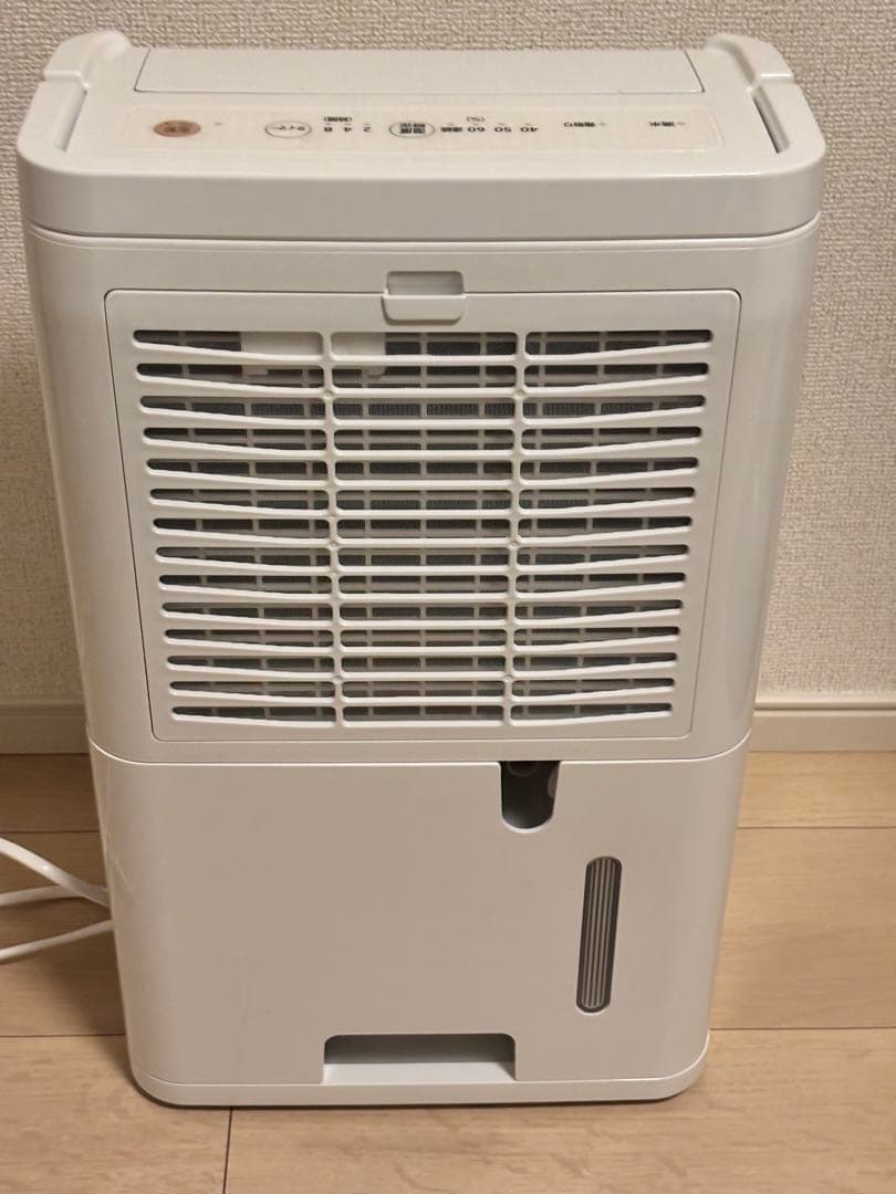 2024年製　アイリスオーヤマ 除湿機 DCE-6515 ホワイト　衣類乾燥