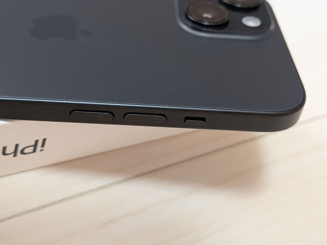 【最終値下げ！】iPhone 15本体 保護フィルム(新品)付き