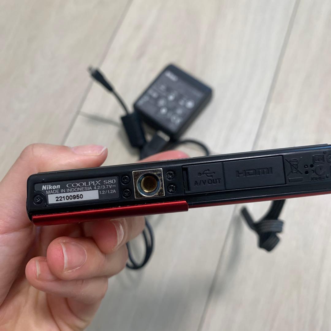 Nikon コンパクトデジタルカメラ レッド 充電器付き