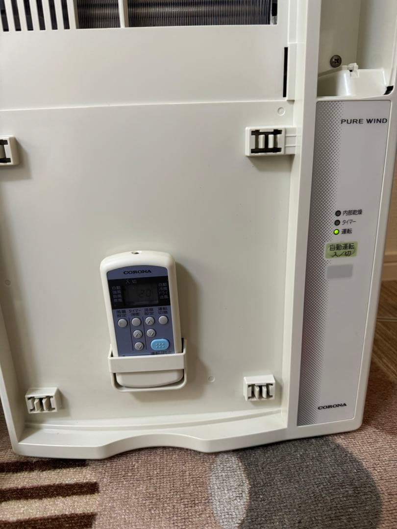 コロナルームエアコンウインド形冷房専用 形式名CW- 1 610 取り付け枠無し