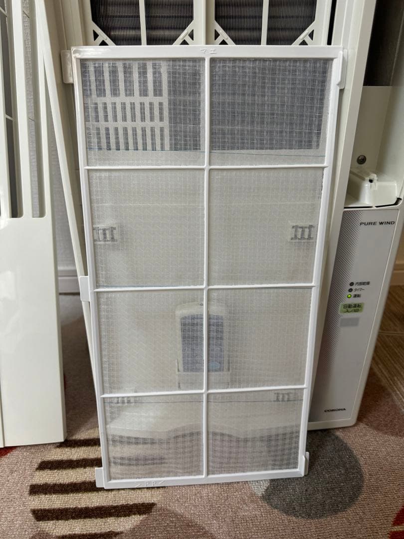 コロナルームエアコンウインド形冷房専用 形式名CW- 1 610 取り付け枠無し
