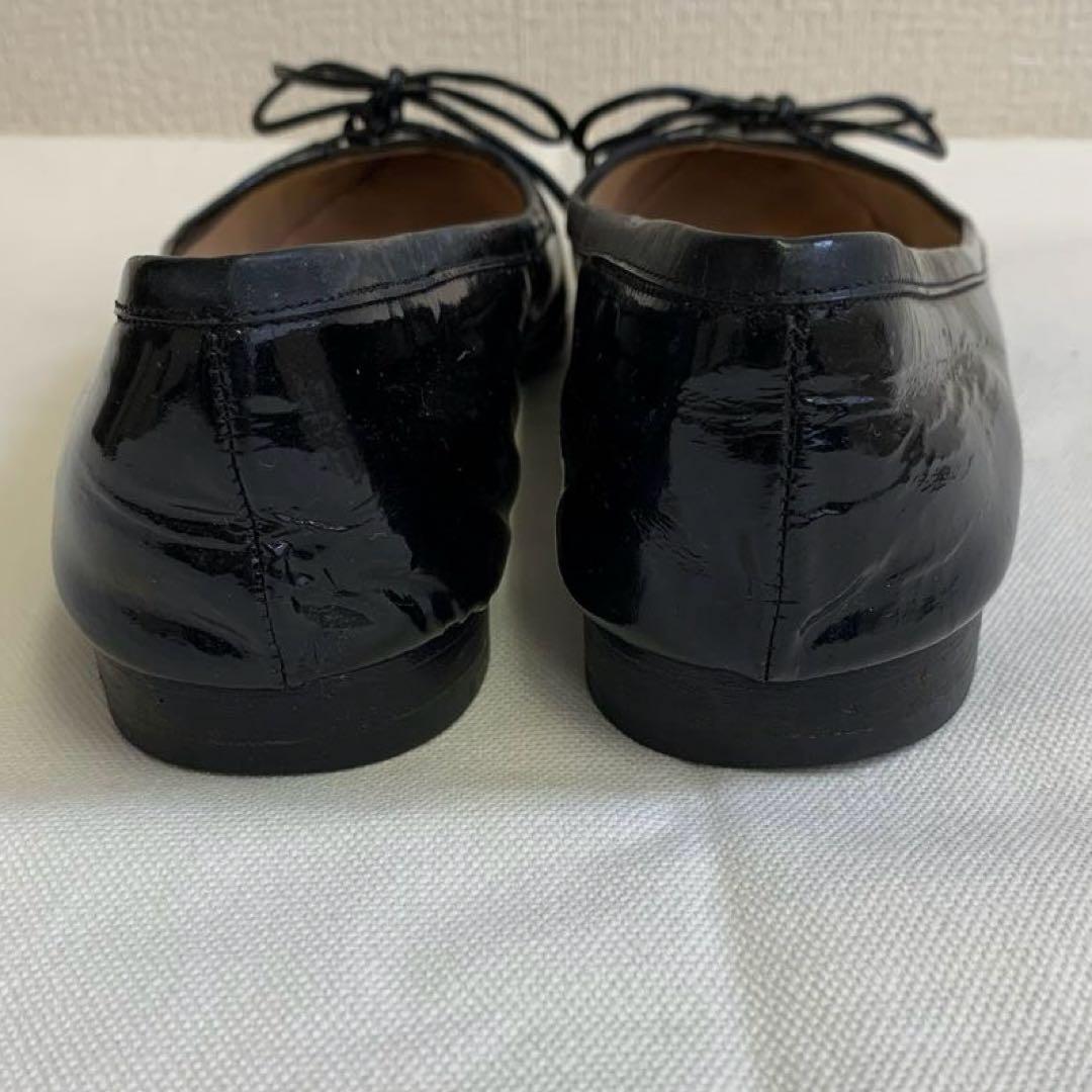 マノロブラニク ポインテッドトゥ リボン バレエシューズ フラット ブラック