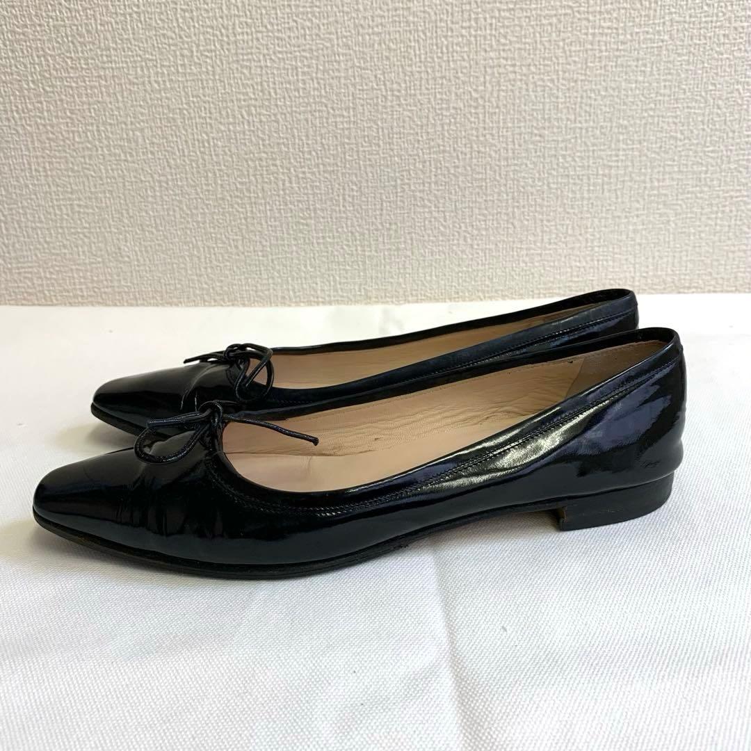 マノロブラニク ポインテッドトゥ リボン バレエシューズ フラット ブラック