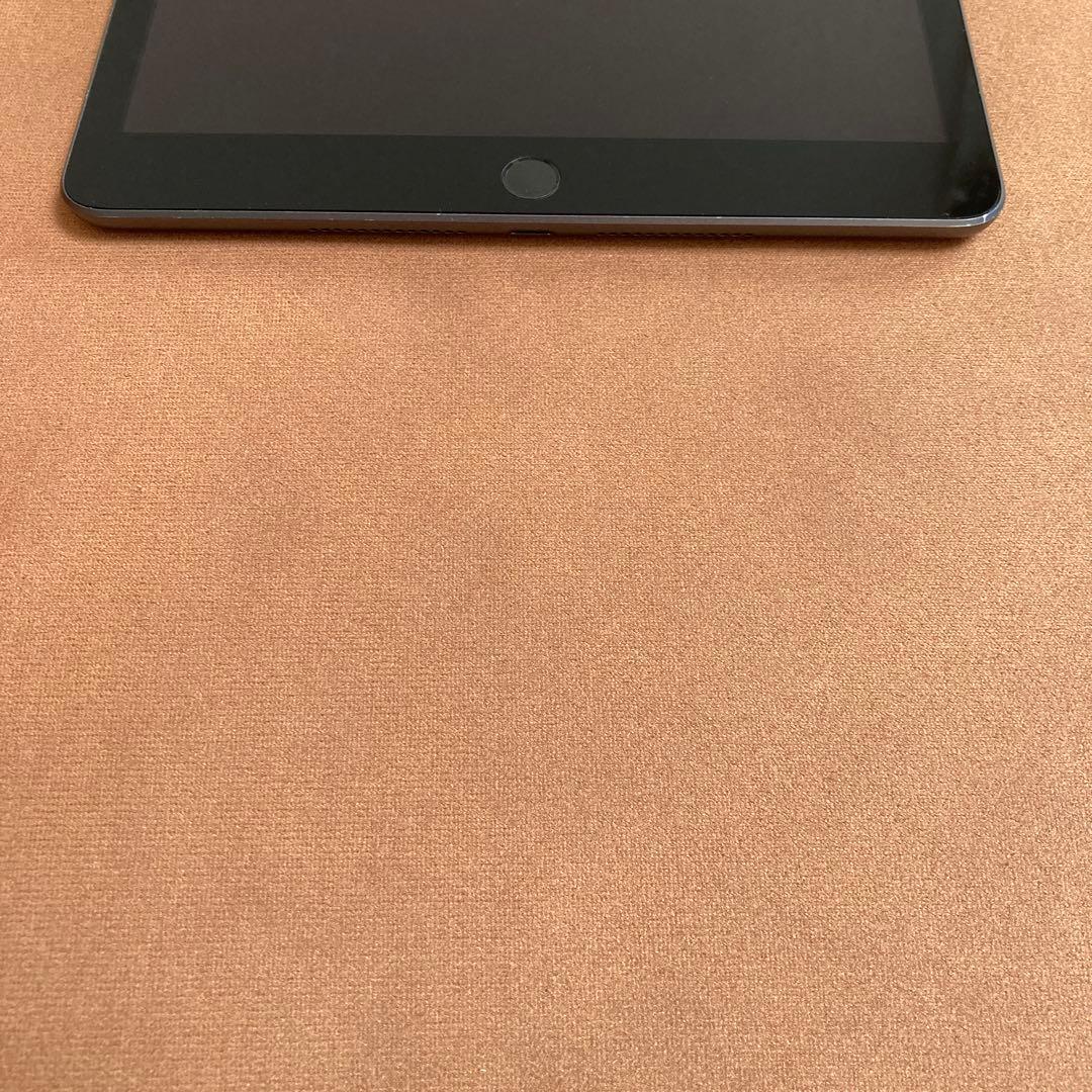 3332【早い者勝ち】iPad7 第7世代 32GB WIFIモデル☆