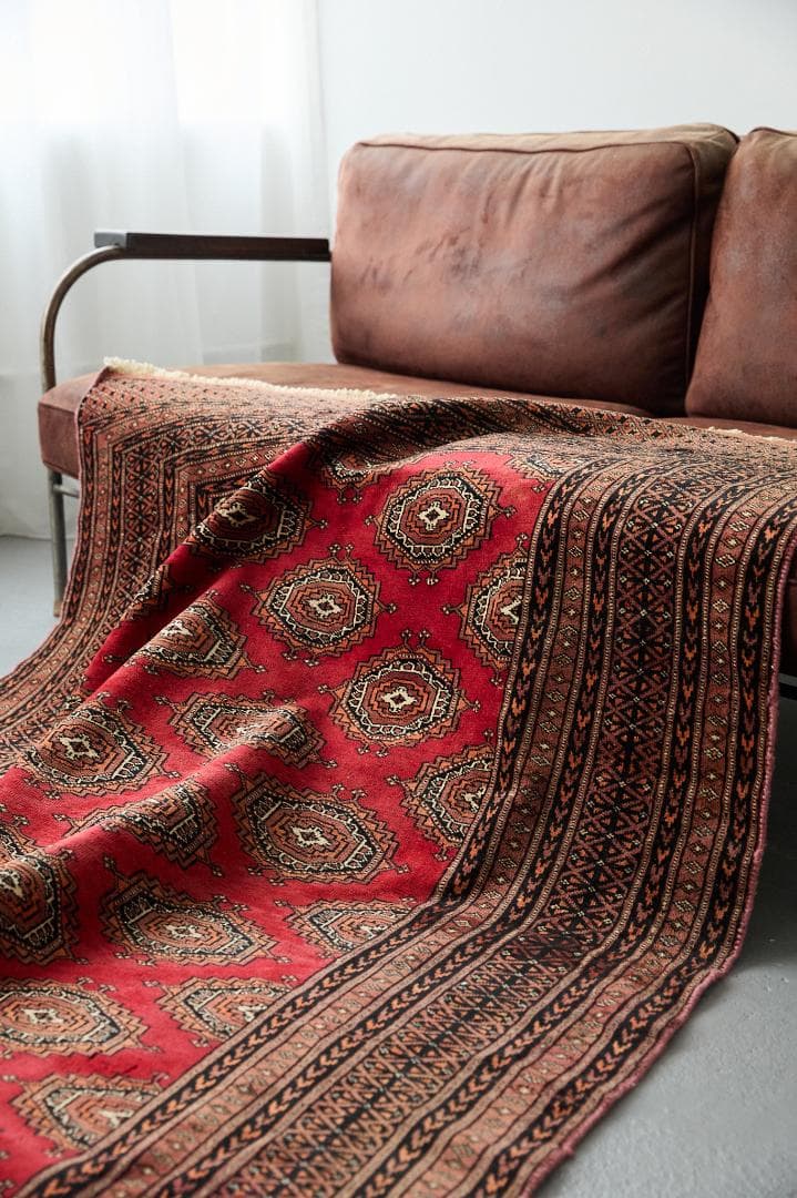 ヴィンテージラグ　トライバルラグ　ラホール産(189×125cm) 赤　茶　黒