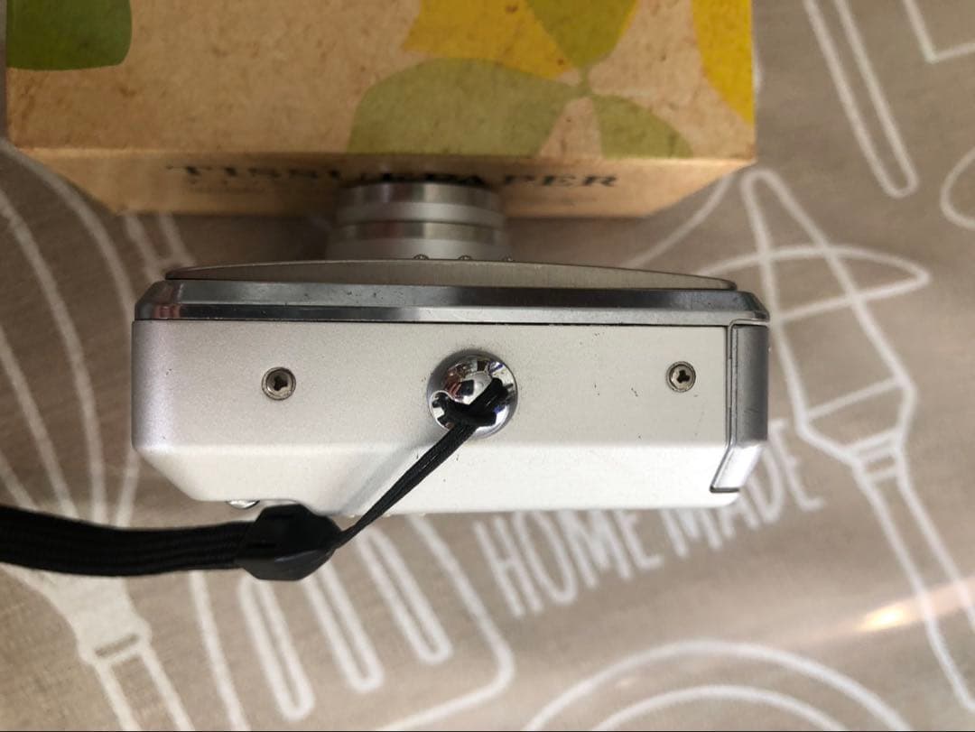 Fujifilm FinePixF420 デジタルカメラXDCard付きジャンク