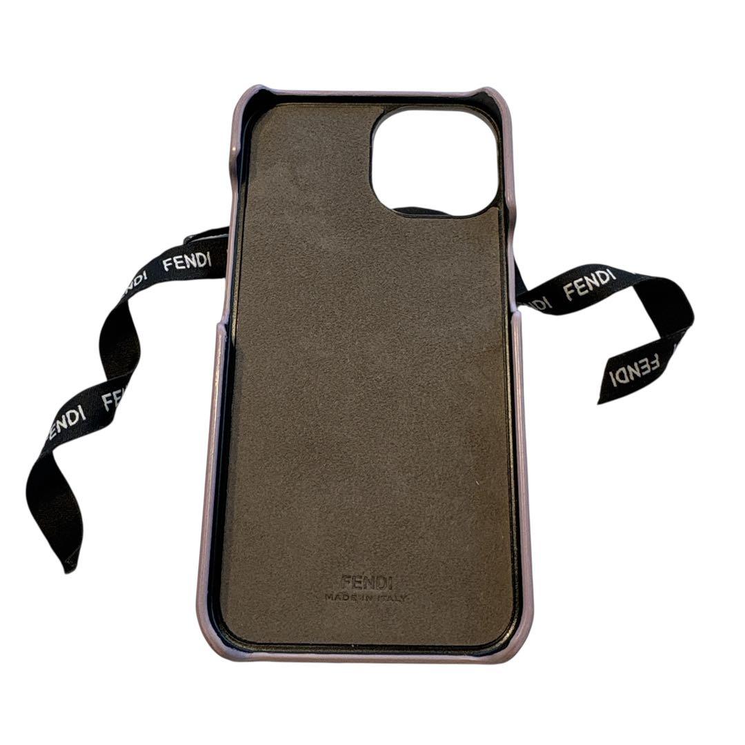極美品［正規品］FENDI フェンディ　iPhone 15 レザーケース ピンク