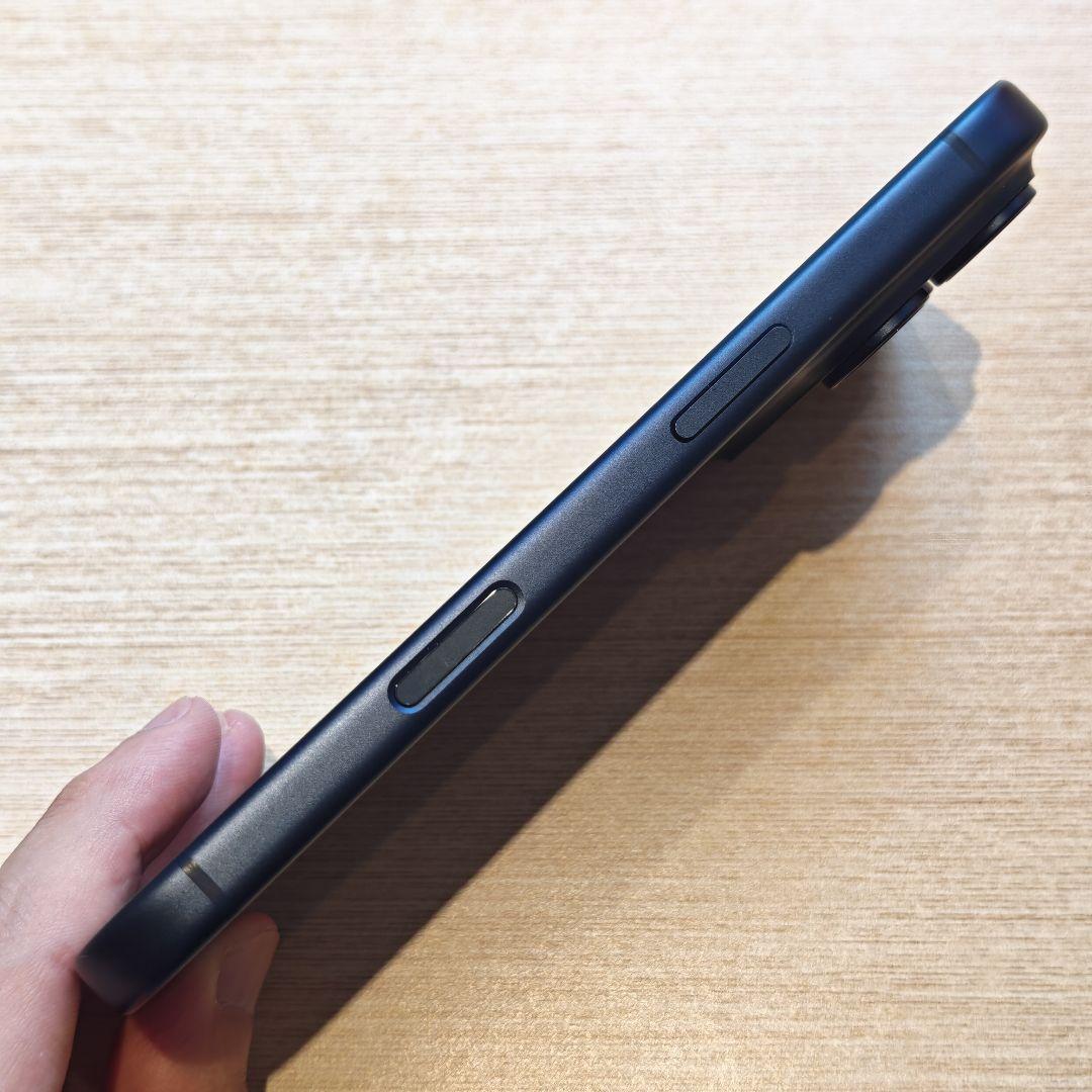 Apple iPhone 17 Pro Blue 1TB CA属