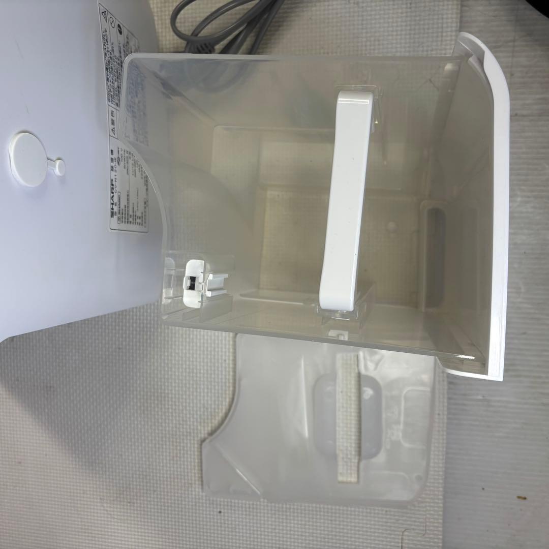 シャープ　CV-N120-W 除湿機　2022年製