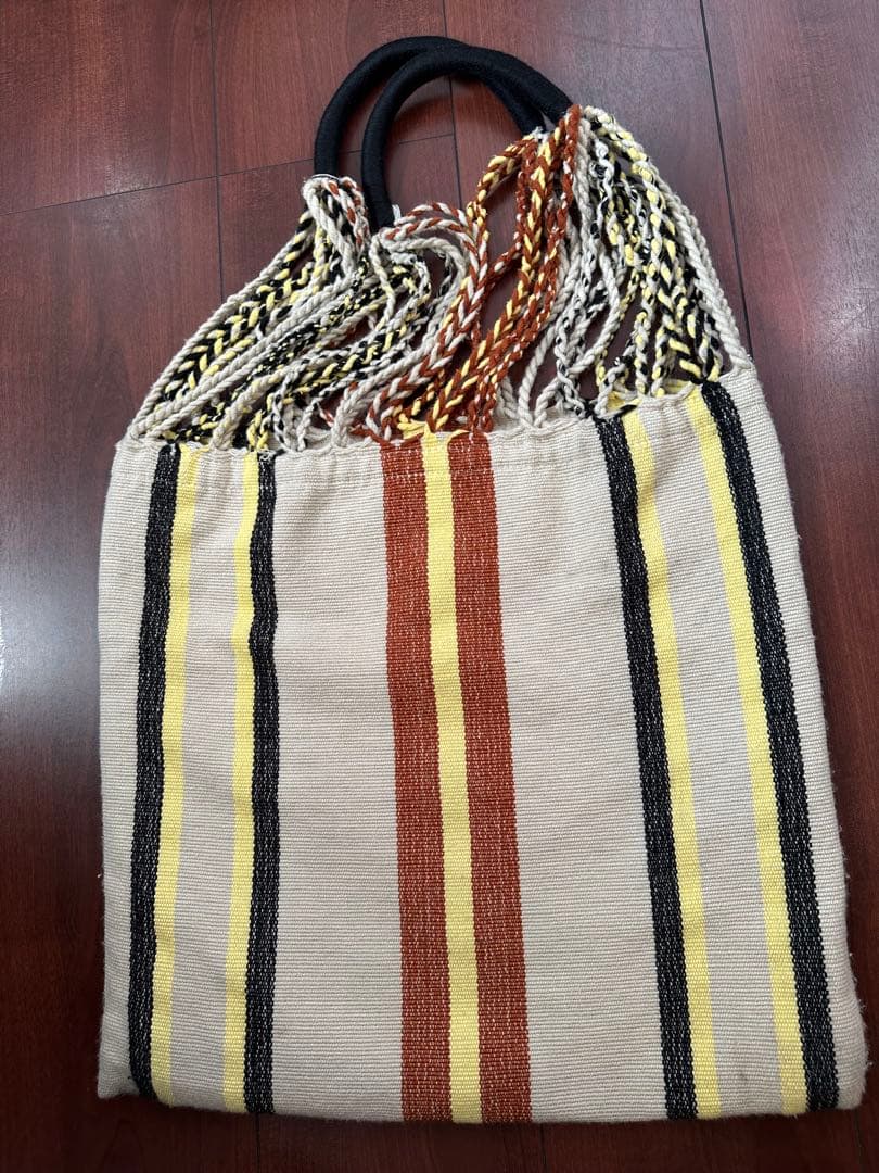 マルニマーケット　エクリュ