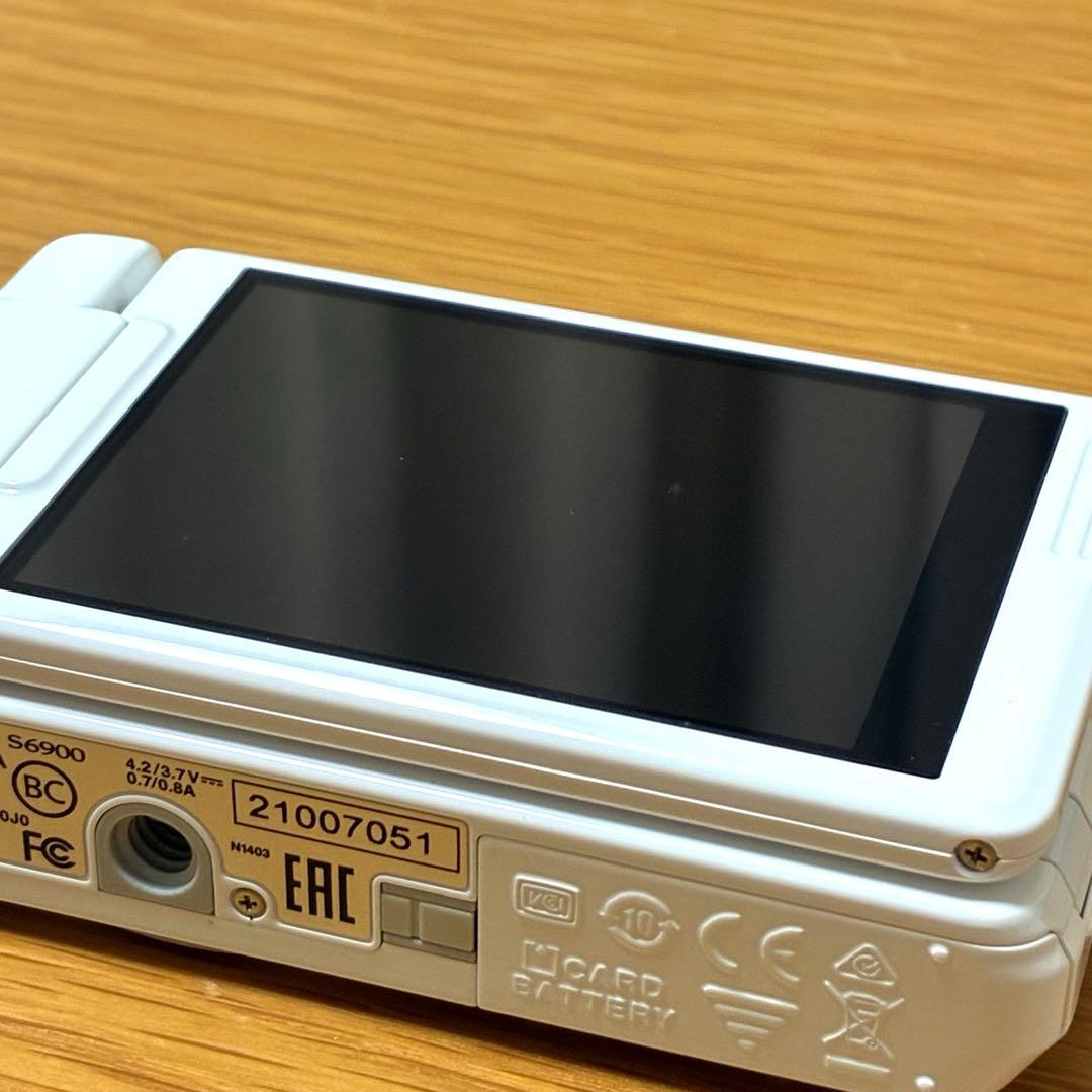 Nikon COOLPIX S6900 12倍ズームコンパクト　自撮り ホワイト