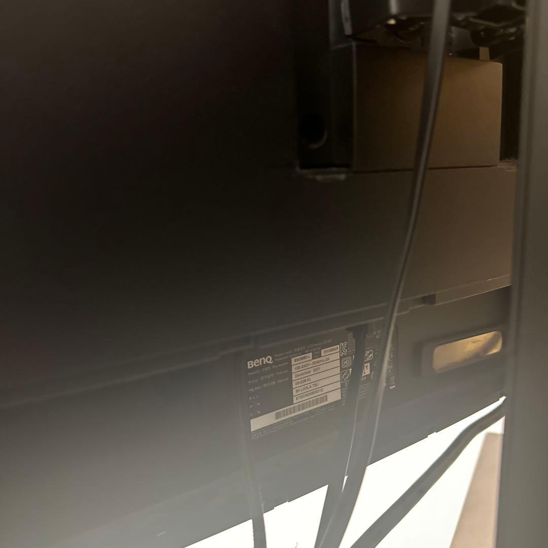 g*a様 【美品】定価19万5000円　BenQ モニター 37.5インチ