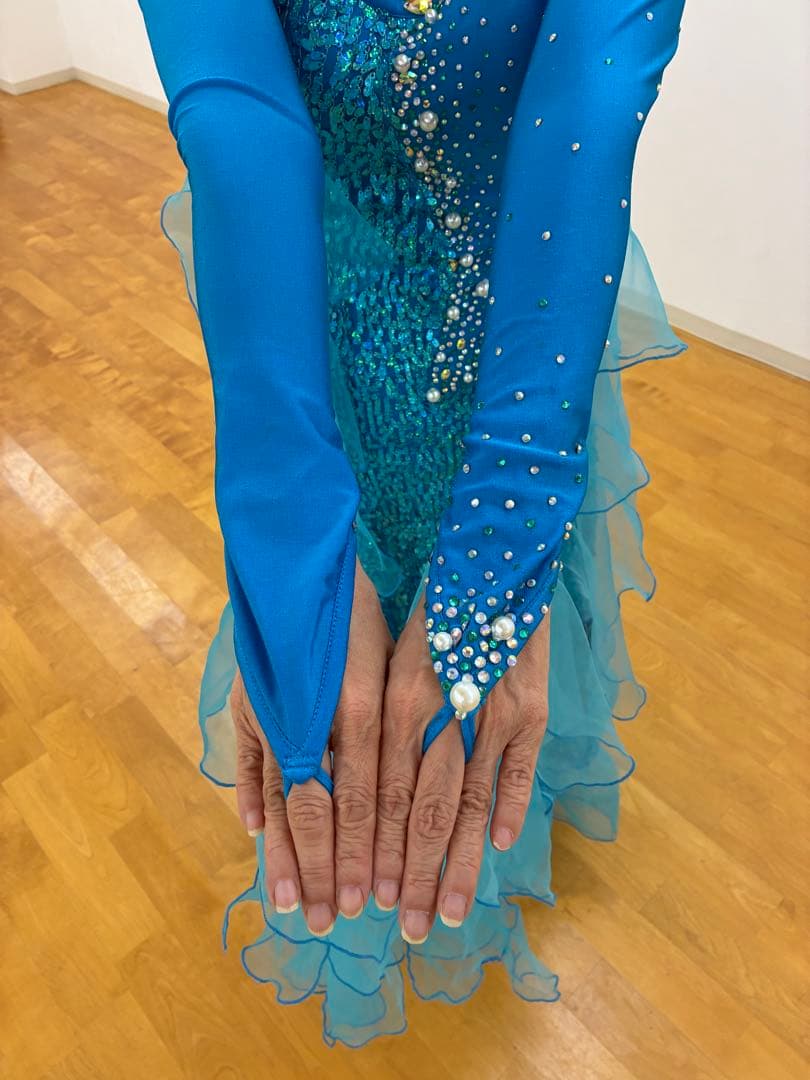 青い社交ダンスドレス スパンコール装飾