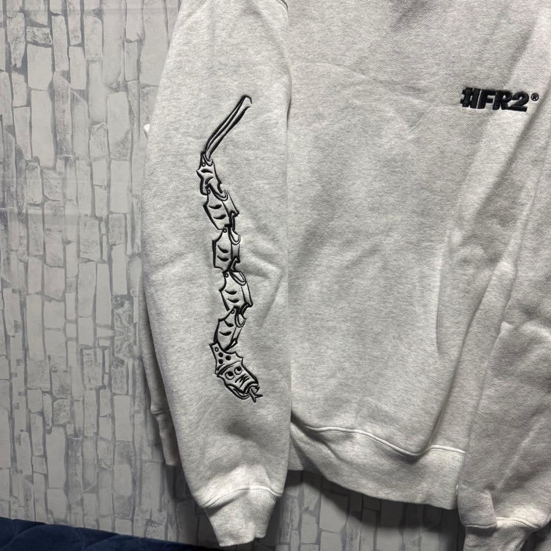 FR2 ウサギ グレー トレーナー　Mサイズ　中古
