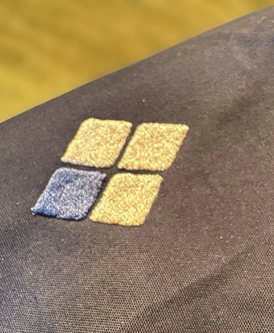 美品　人気モデル　モンベル パウダーステップジャケット スノージャケット キッズ