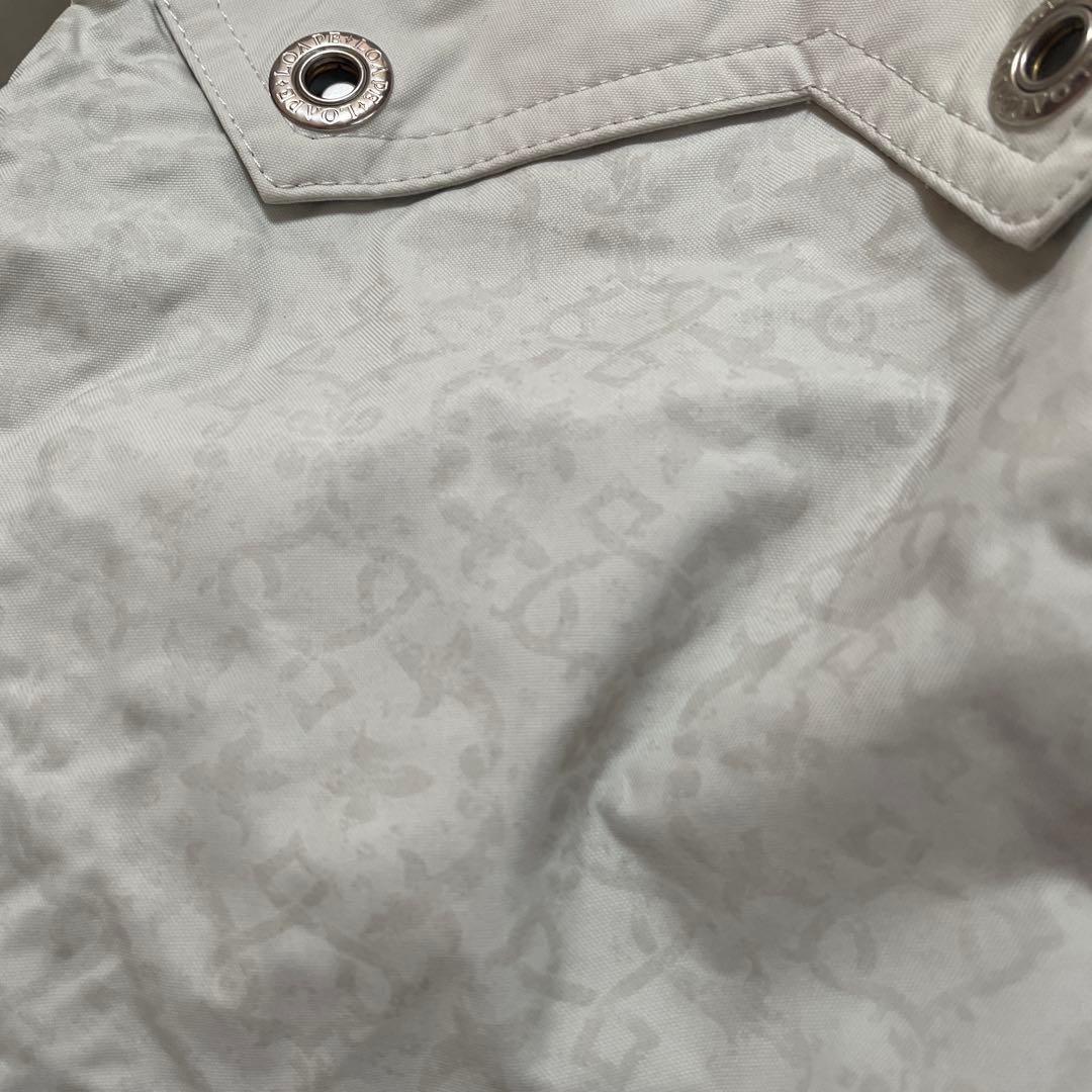 ellesseスノーボードウェア女性用 Lライトグレー　エレッセスキーウェア上下