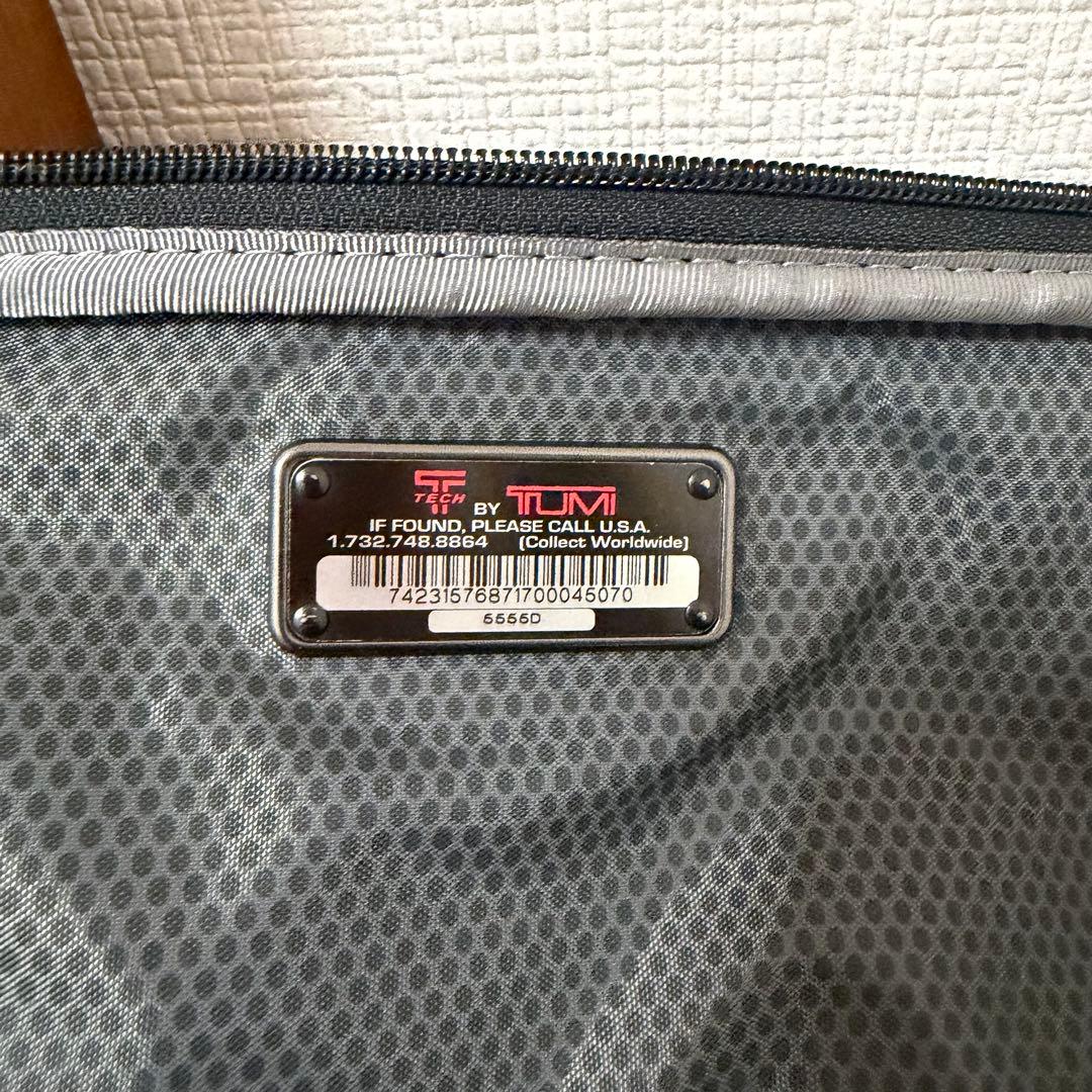 TUMI　テック　トラベルキャリーケース　大容量　2輪　ナイロン　黒