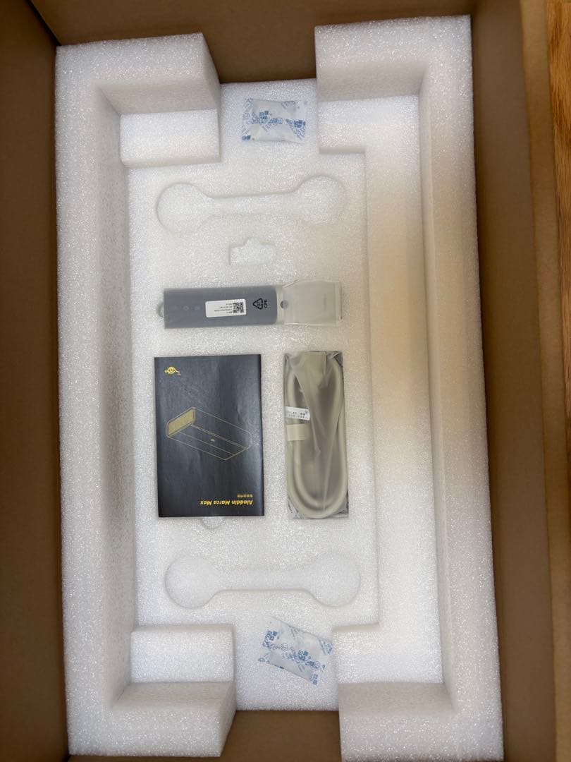 Aladdin X プロジェクター　Aladdin Marca Max