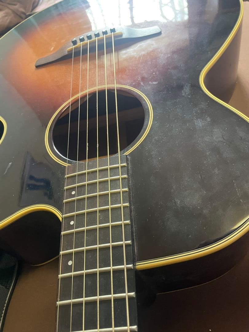 エレアコ（あいみょん使用モデル） サンバーストカラー