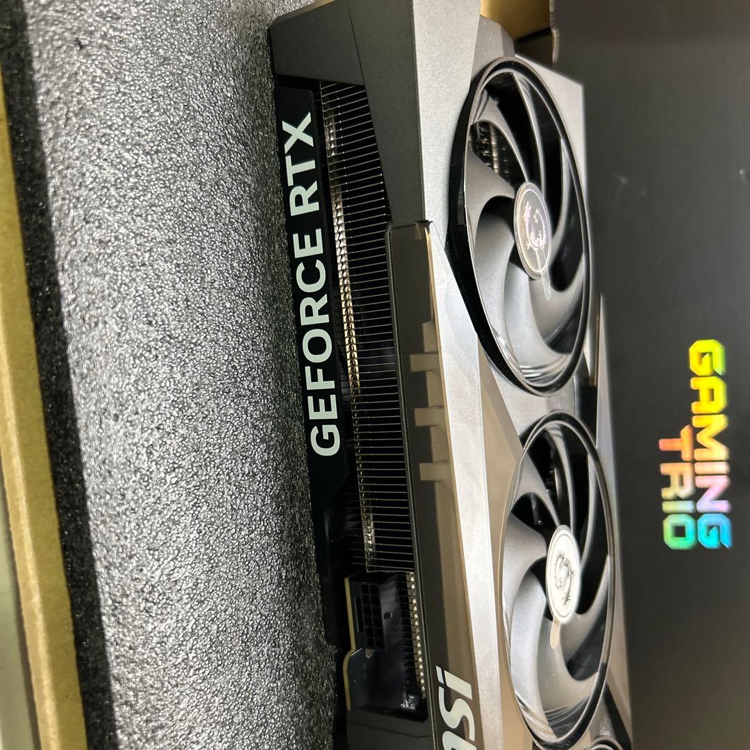 グラフィックボード・グラボ・ビデオカード MSI GeForce RTX 5070 Ti 16G GAMING TRIO