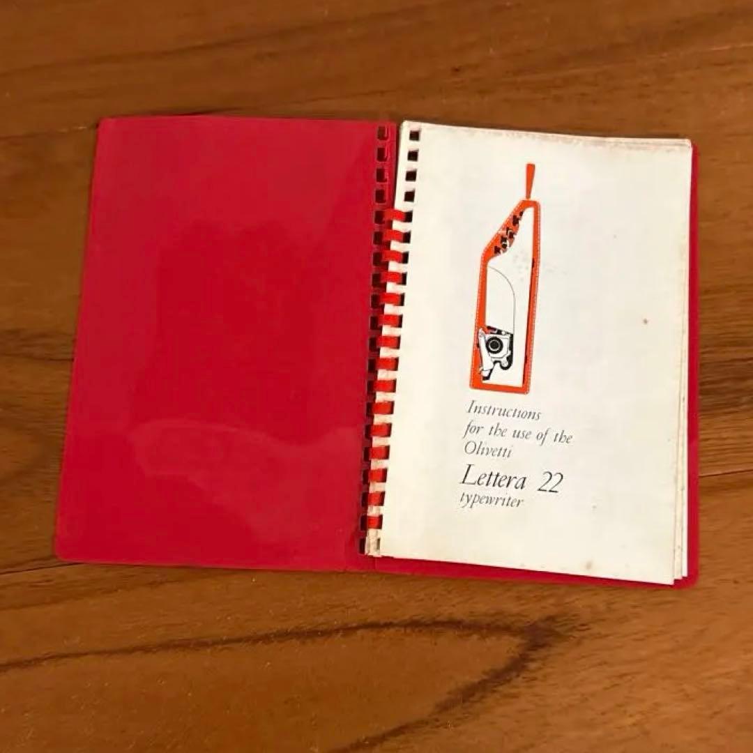 タイプライター(Olivetti Lettera 22)