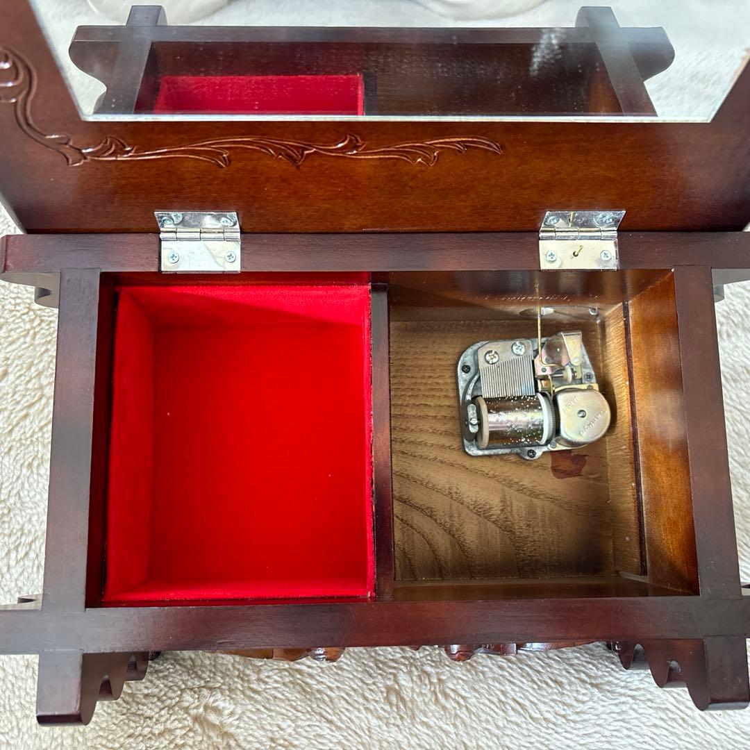 【新品未使用・ヴィンテージ】Sankyo オルゴール ジュエリーボックス　箱付き