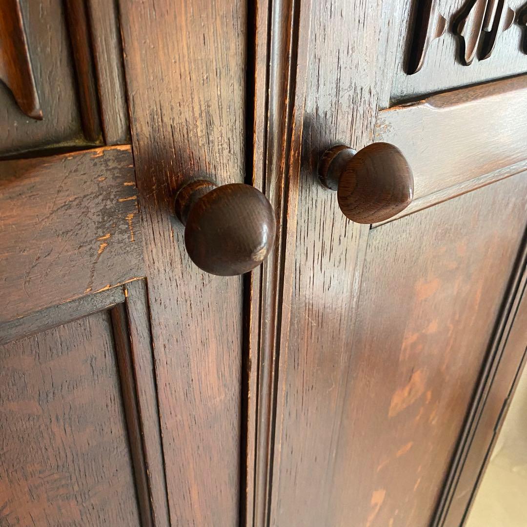 イギリス　アンティーク　ワードローブ　英国カントリー　ヨーロピアン　キャビネット