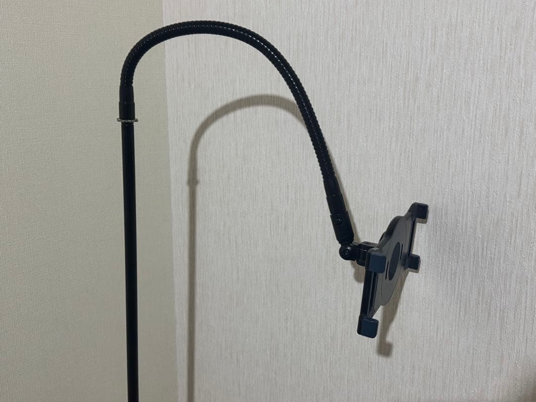 サンワ　タブレット　スタンド