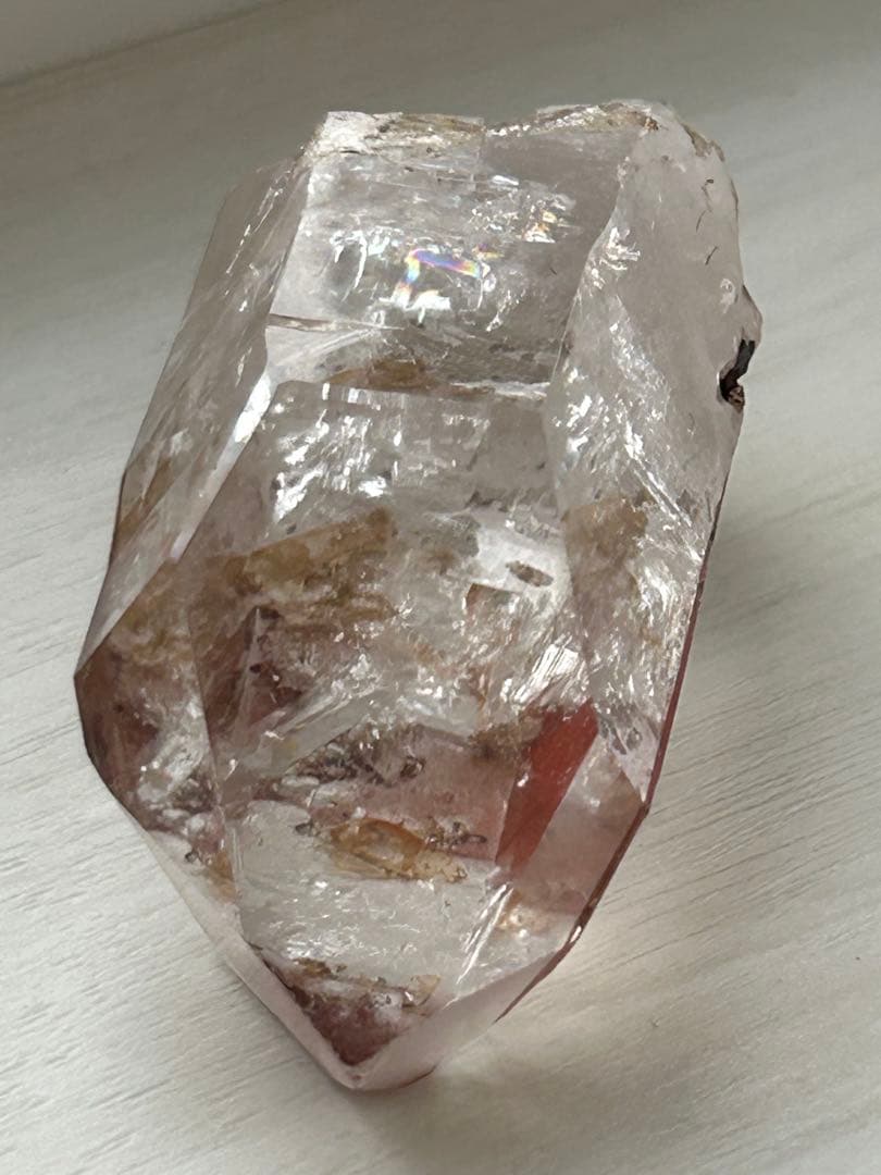 ブラジル・ディアマンティーナ産 レインボー入り ナチュラルクリアクォーツ