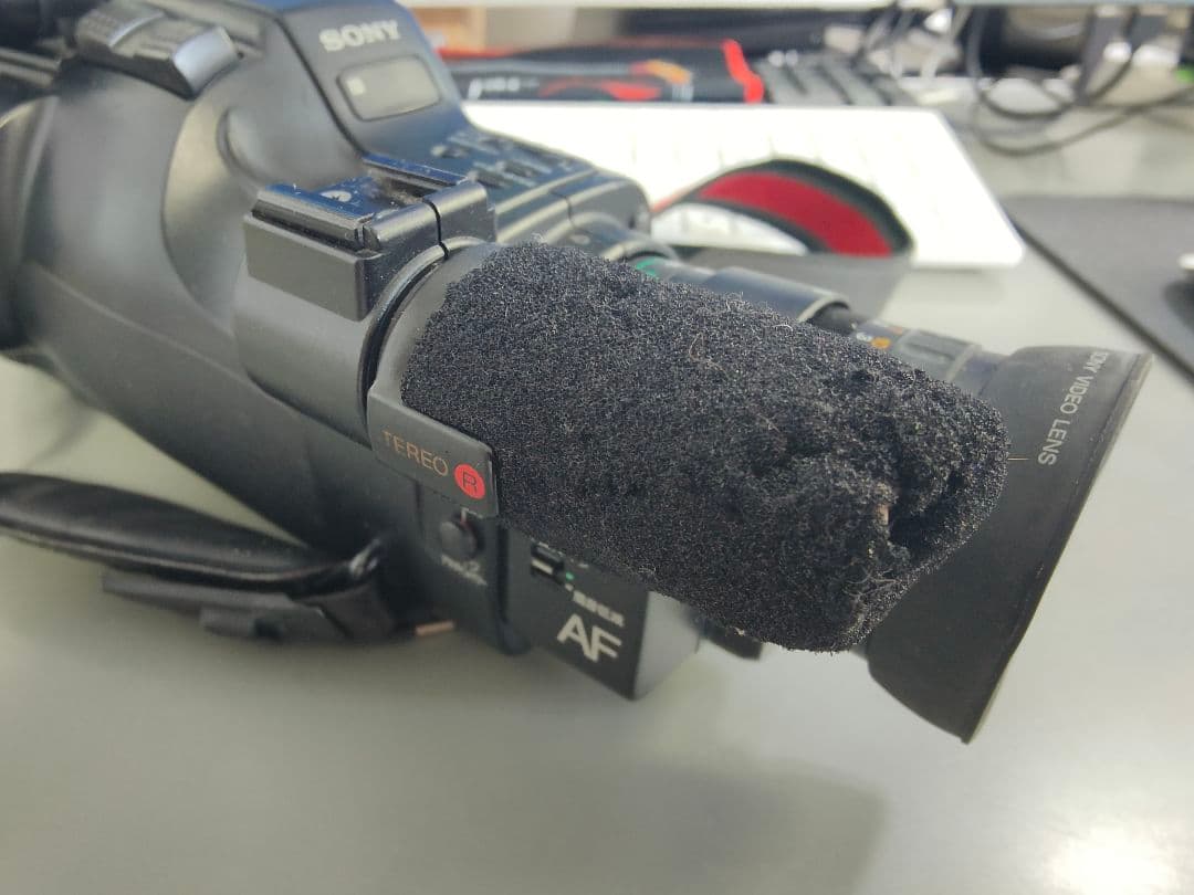 SONY Handycam　CCD-V700 video Hi8