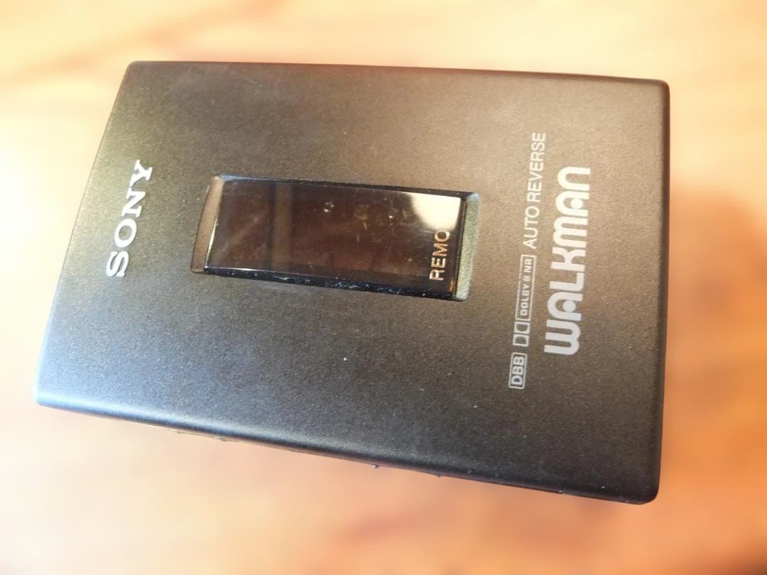 美品 SONY WALKMAN WM-607 電池・充電器付き