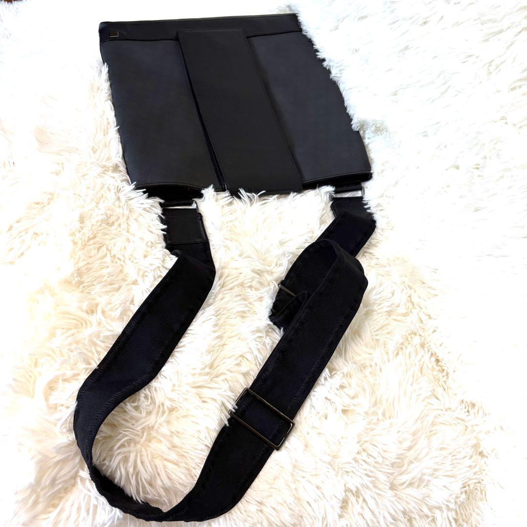 美品　ダンヒル ショルダーバッグ ブラック　メッセンジャーバック