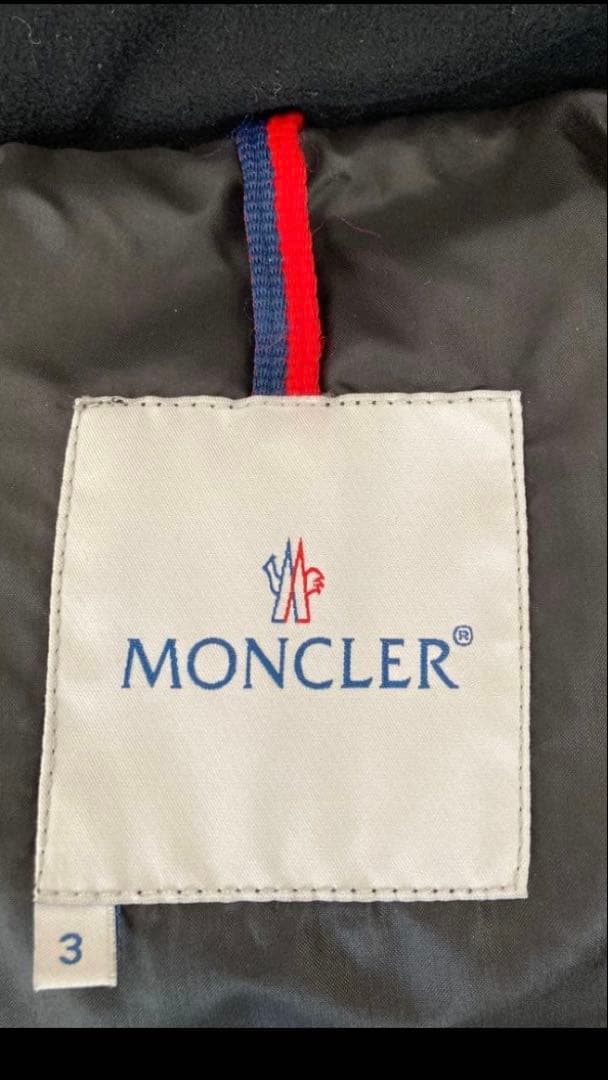 モンクレール フード付きダウンジャケット ブラック