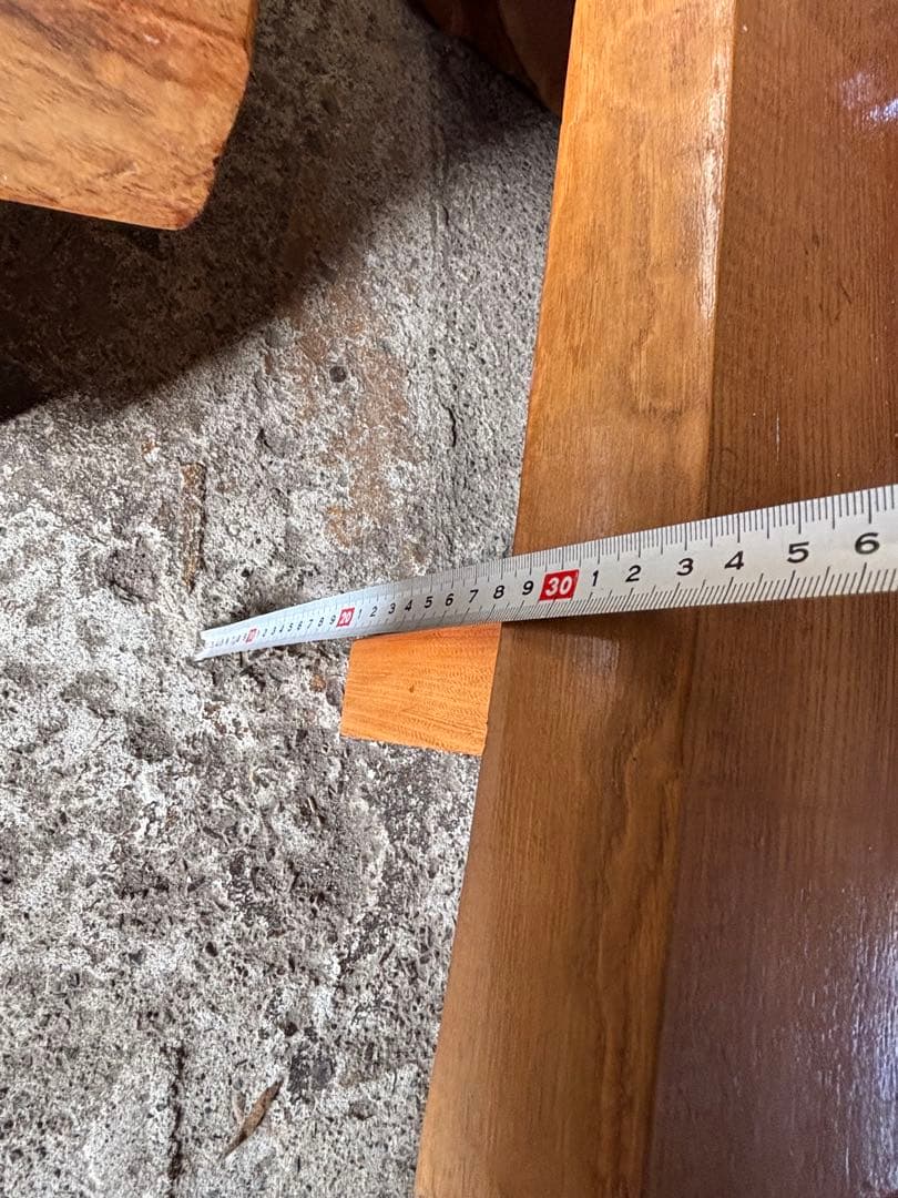 ☆大特価値下げ！☆無垢材のシンプルなテーブル