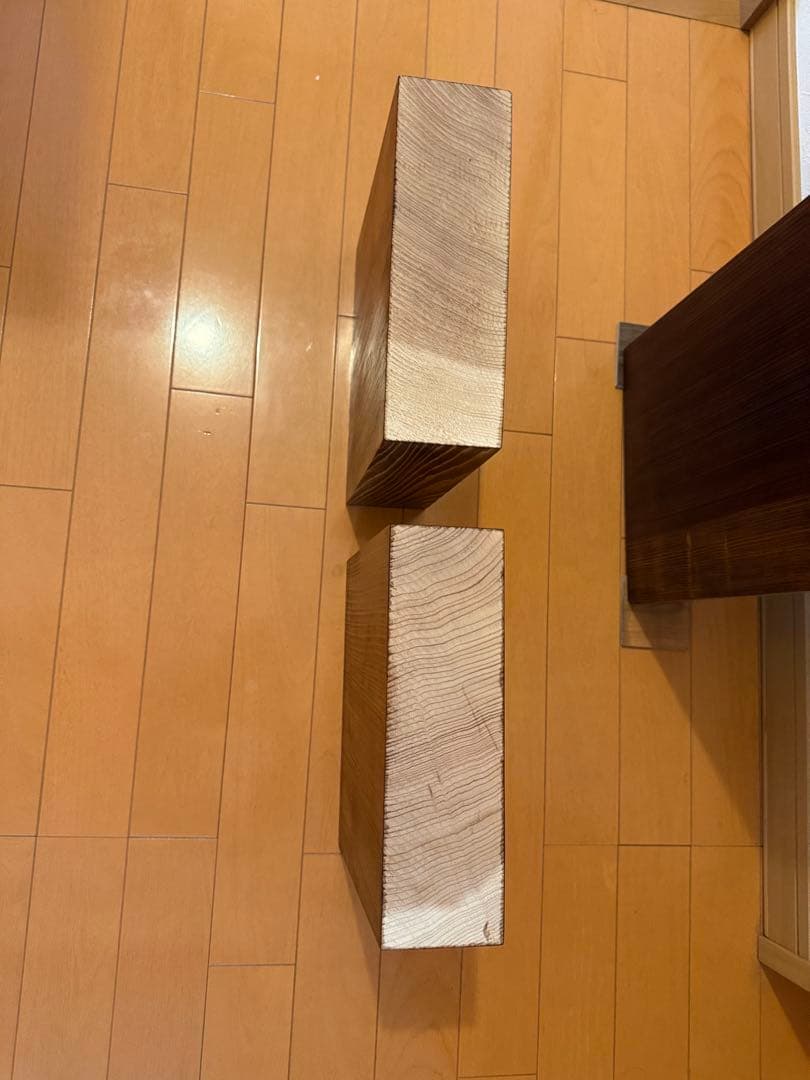 天然杉一枚板ベンチやラックなどワトコオイルダークウォルナット仕上げ‼️